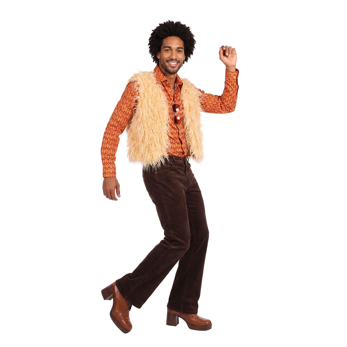 Op deze afbeelding zie je een Kostuums, van het merk Wilbers. Oranje Retro Blouse Jaren 70 Man