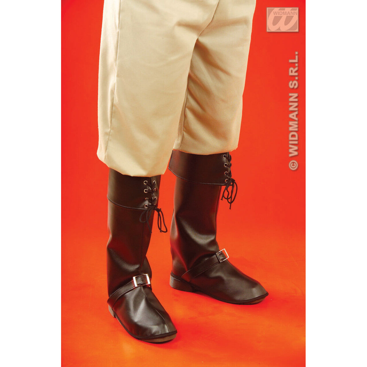 Op deze afbeelding zie je een Accessoires, van het merk Widmann. Ruiter Opzetlaarzen Met Buckle