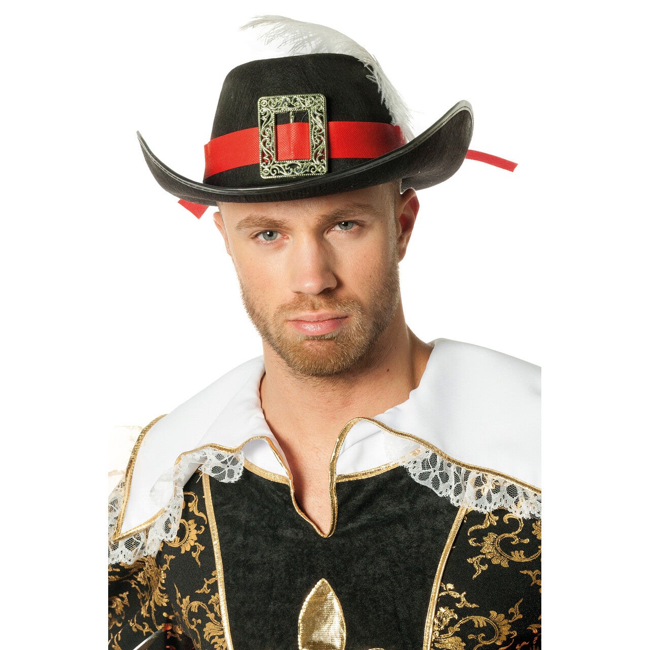 Op deze afbeelding zie je een Accessoires, van het merk Wilbers. Hoed Musketier Van De Garde Met Rode Band