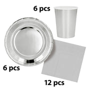 Op deze afbeelding zie je een Decoratie, van het merk Boland. Papieren Feestservies Set Zilver