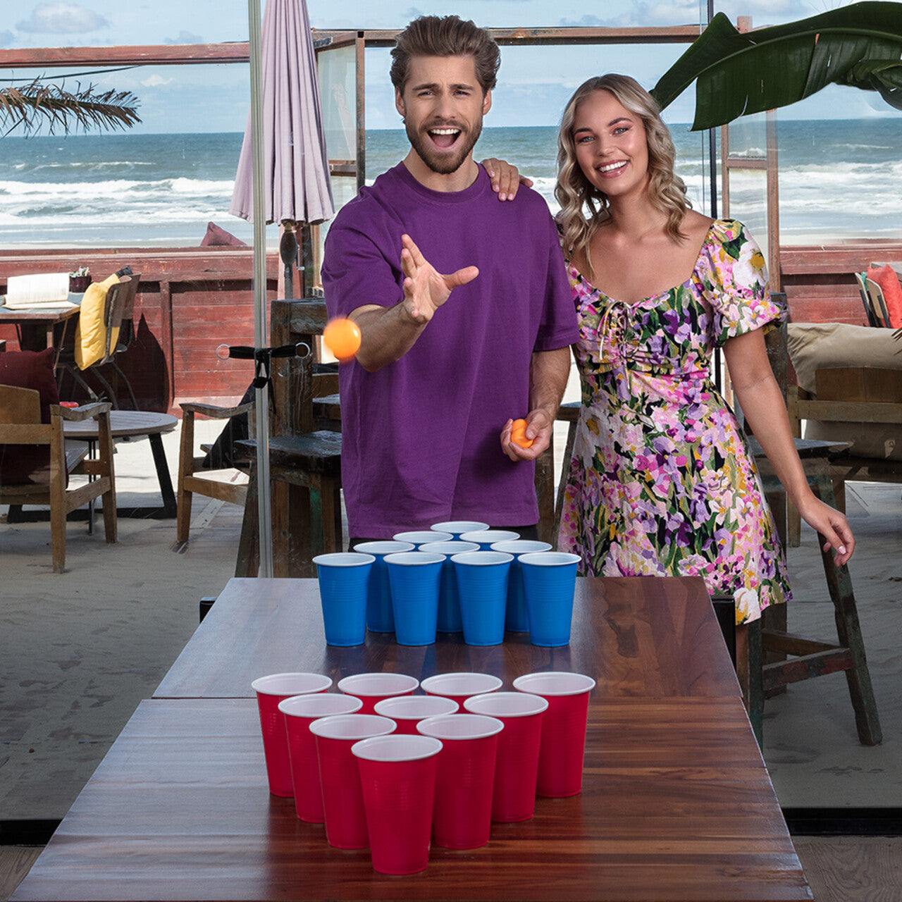 Op deze afbeelding zie je een Decoratie, van het merk Boland. Drankspel Beer Pong Met Bekers