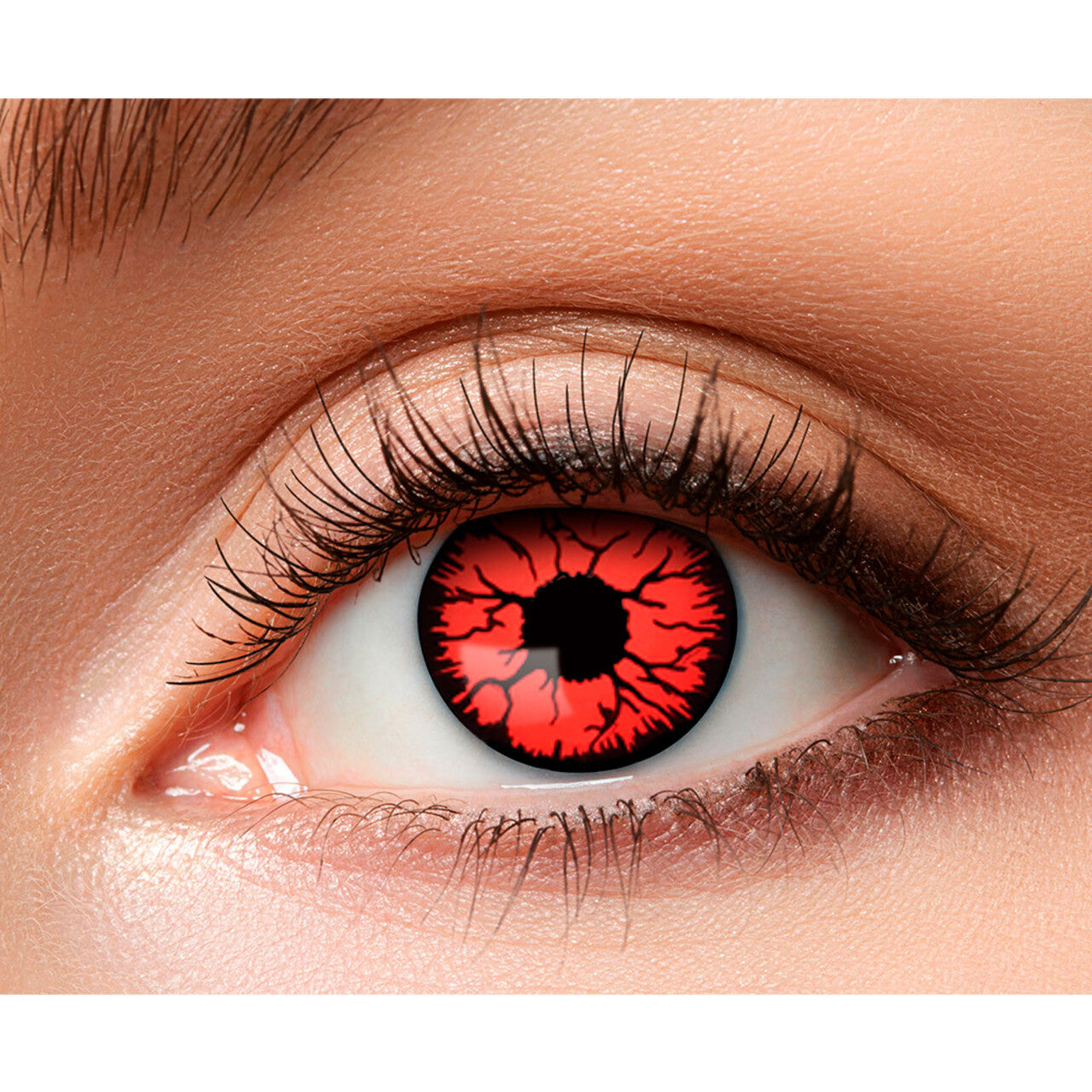 Op deze afbeelding zie je een Accessoires, van het merk Boland. Lenzen Shuttered Blood Eyes