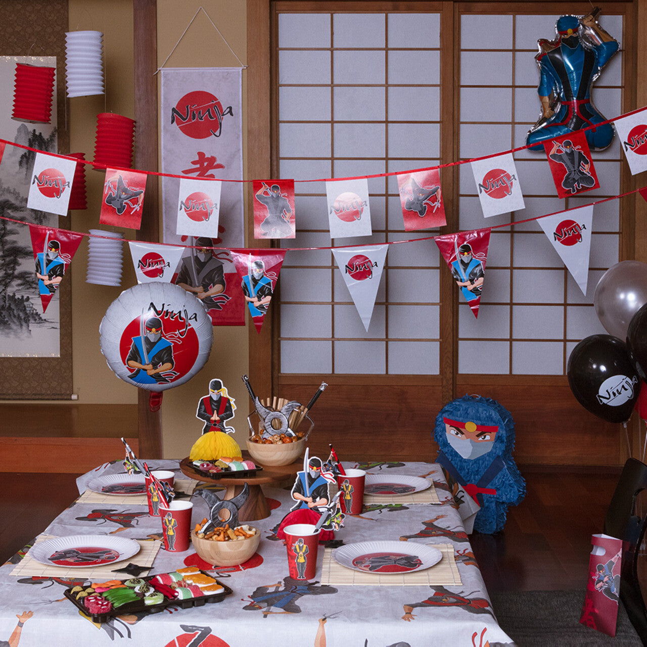 Op deze afbeelding zie je een Decoratie, van het merk Boland. Vlaggenlijn Vlijmscherpe Ninja