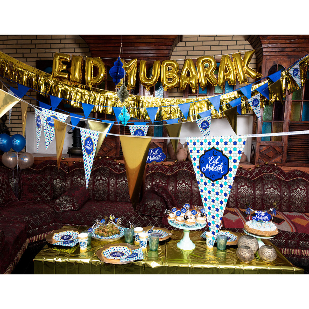 Op deze afbeelding zie je een Decoratie, van het merk Boland. Folie Vlaggenlijn Eid Mubarak Blauw / Goud