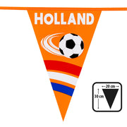 Op deze afbeelding zie je een Decoratie, van het merk Boland. Hup Holland Oranje Vlaggenlijn 6 Meter