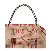 Op deze afbeelding zie je een Decoratie, van het merk Boland. Horror Wegwijzer Lead The Bloody Way