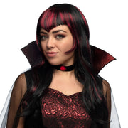 Op deze afbeelding zie je een Accessoires, van het merk Boland. Pruik Vampire Streaks