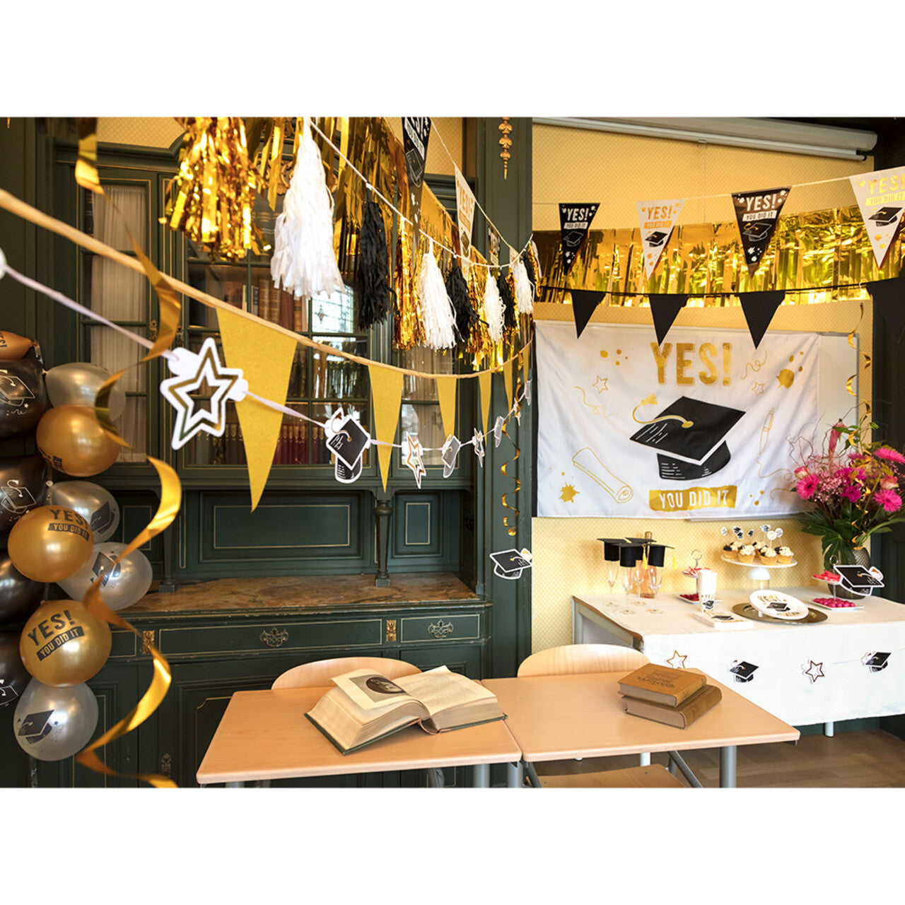 Op deze afbeelding zie je een Decoratie, van het merk Boland. Ballonnen Geslaagd Yes! You Did It