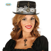 Op deze afbeelding zie je een Accessoires, van het merk Guirca. Steampunk Hoed Met Kant, Slot En Sleutel