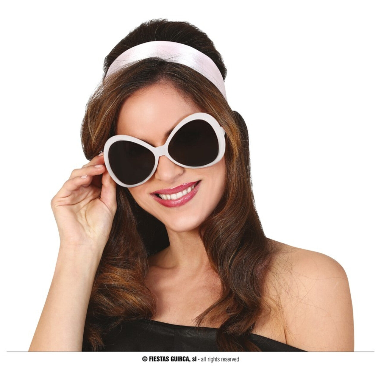Op deze afbeelding zie je een Accessoires, van het merk Guirca. Witte Bril Jaren 70s