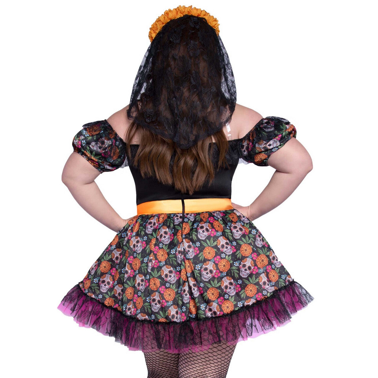 Op deze afbeelding zie je een Kostuums, van het merk Leg Avenue. Mariana Day Of The Dead Plus Size Vrouw Kostuum