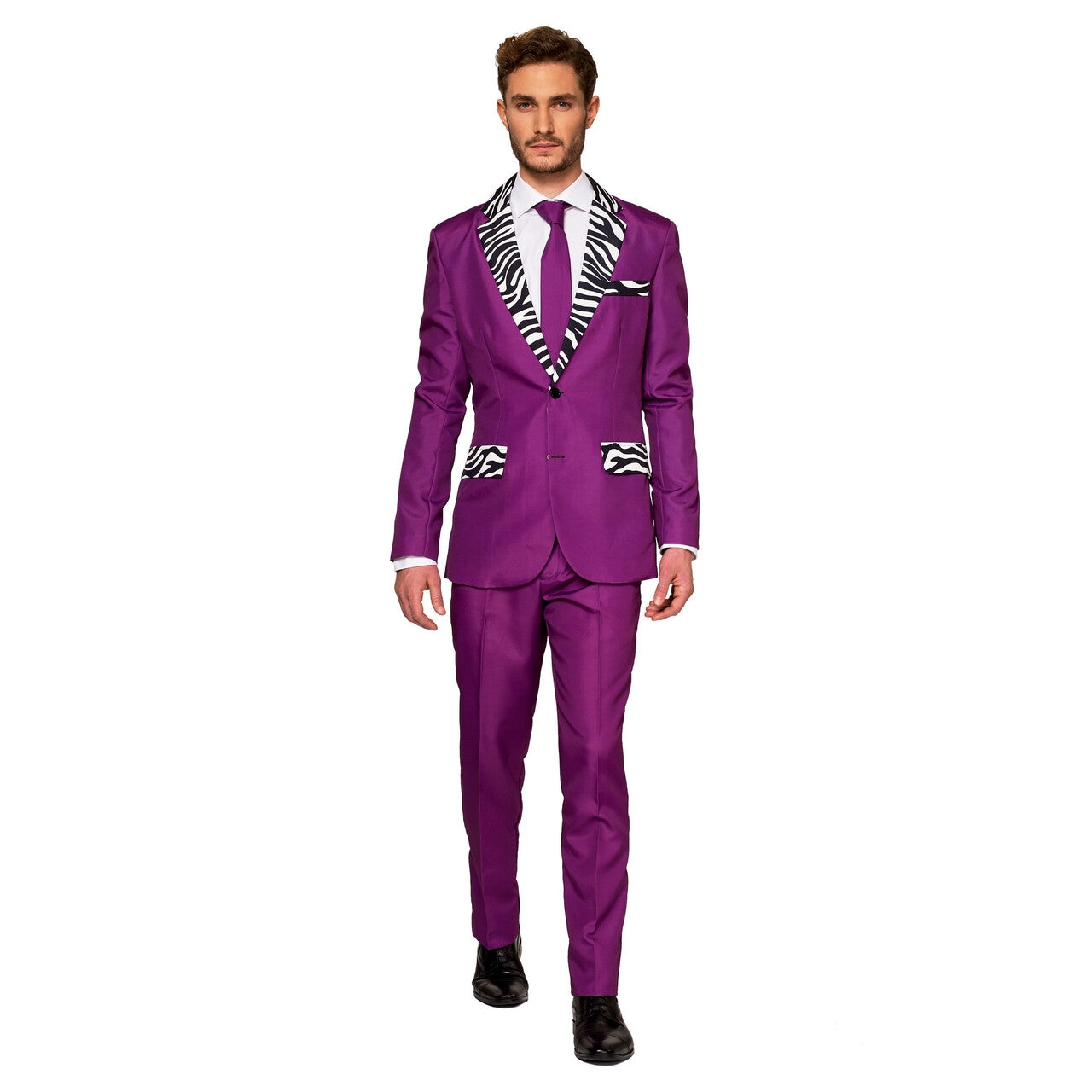 Op deze afbeelding zie je een Kostuums, van het merk Suitmeister. Smaakvolle Pooier Met Zebra Accenten Pimp Man Kostuum