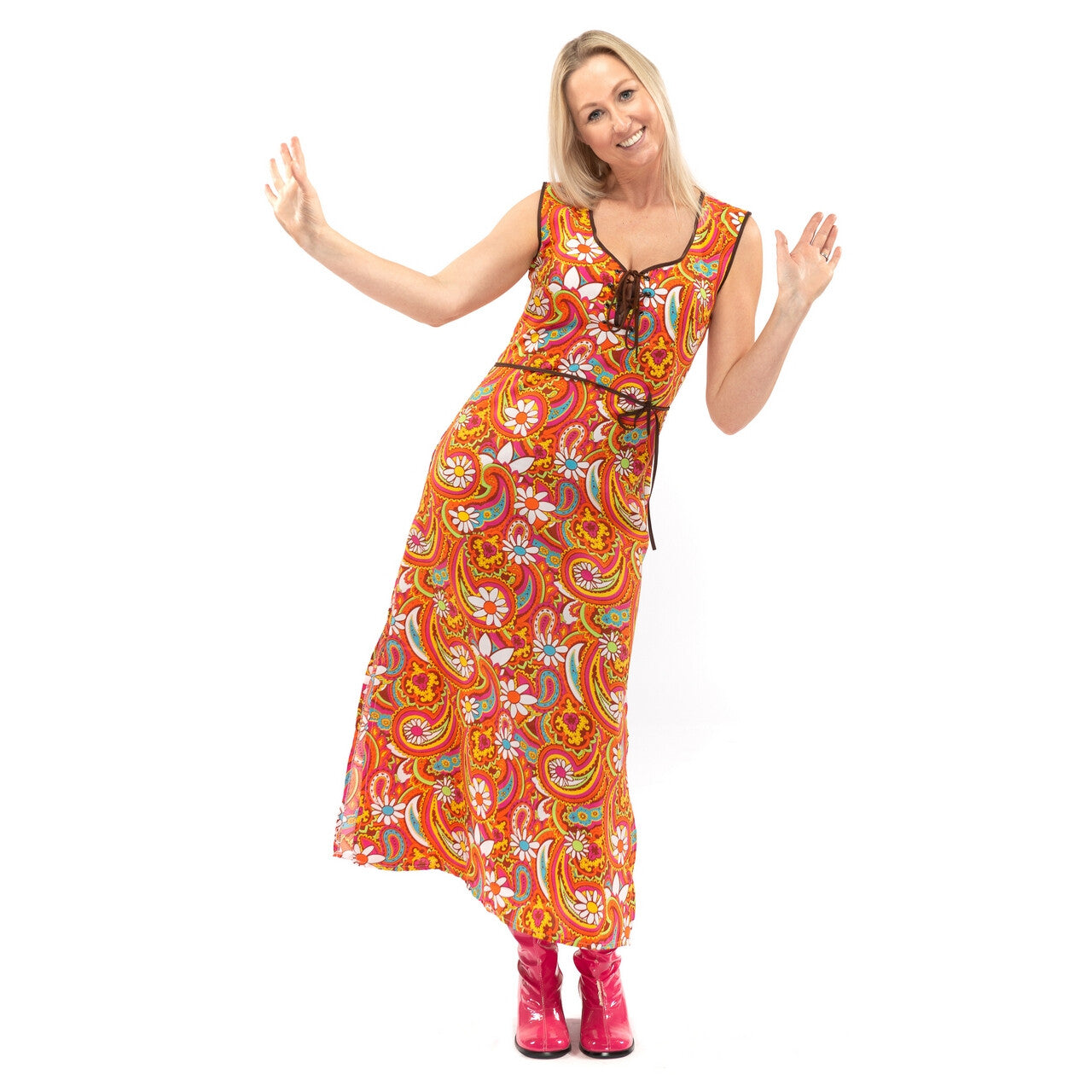 Op deze afbeelding zie je een Kostuums, van het merk Original Replicas. Oranje Lang Jaren 70 En 60 Hippie Bloemen Soul Disco Pretty Paisley Vrouw Kostuum