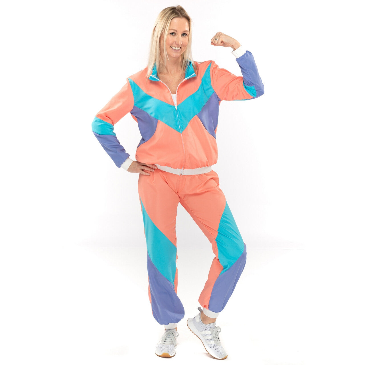 Op deze afbeelding zie je een Kostuums, van het merk Original Replicas. Fout 80s Trainingspak New Kids Jaren 80 Yannah Vrouw Kostuum