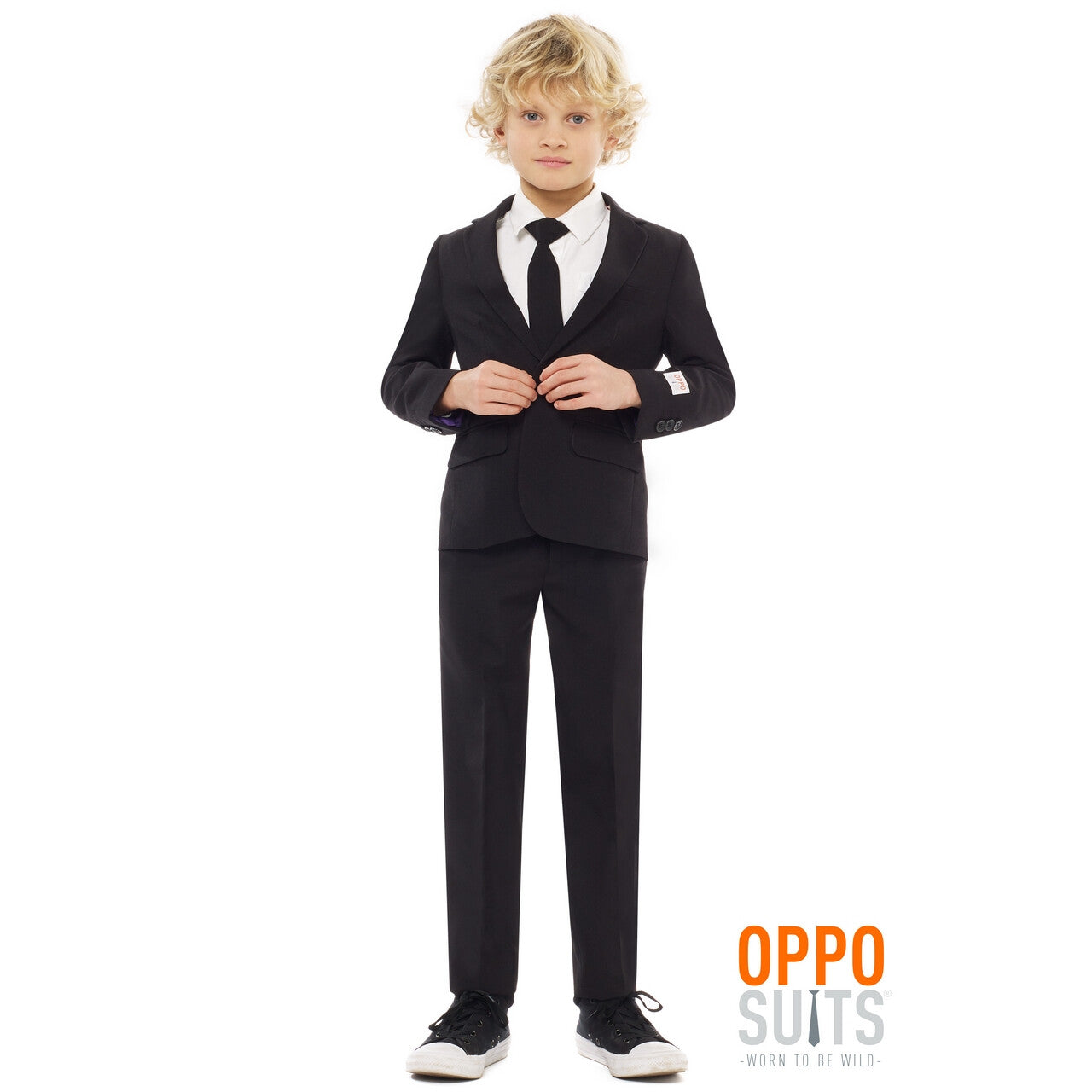 Op deze afbeelding zie je een Kostuums, van het merk Opposuits. Gitzwart Boys In Black Jongen Kostuum