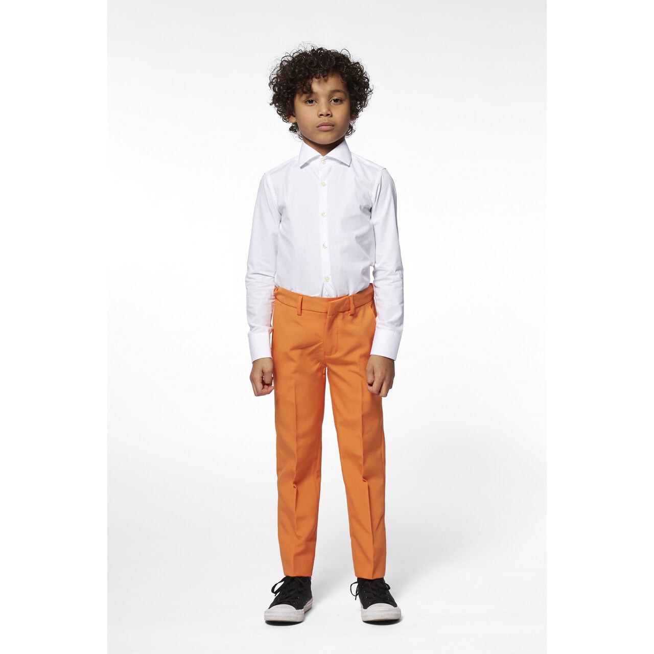 Op deze afbeelding zie je een Kostuums, van het merk Opposuits. Oranje Hoog In Het Vaandel Jongen Kostuum