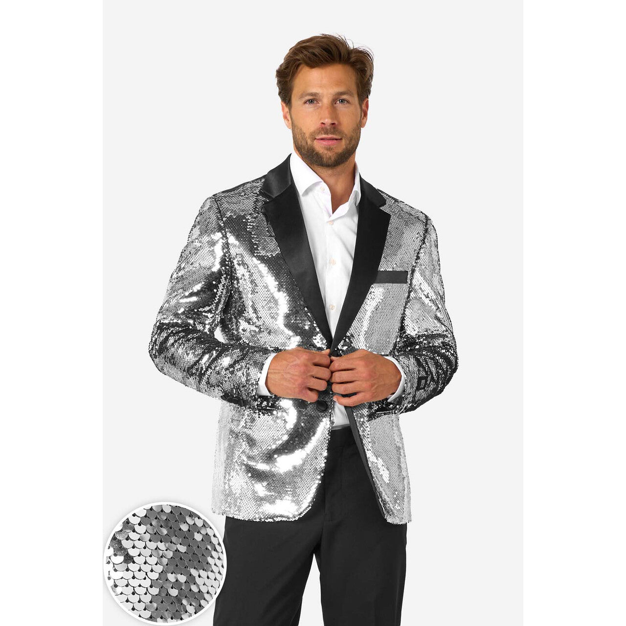 Op deze afbeelding zie je een Kostuums, van het merk Opposuits. Shiny Silver Sequins Man