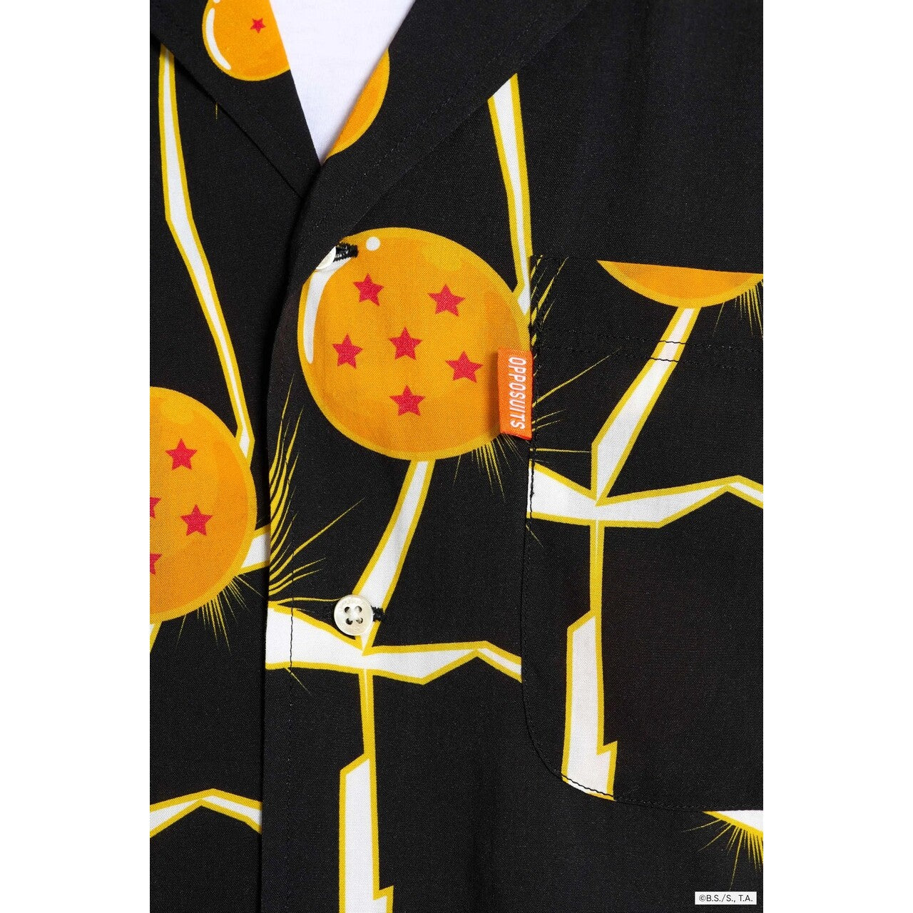 Op deze afbeelding zie je een Kostuums, van het merk Opposuits. Dragon Ball Shirt Man