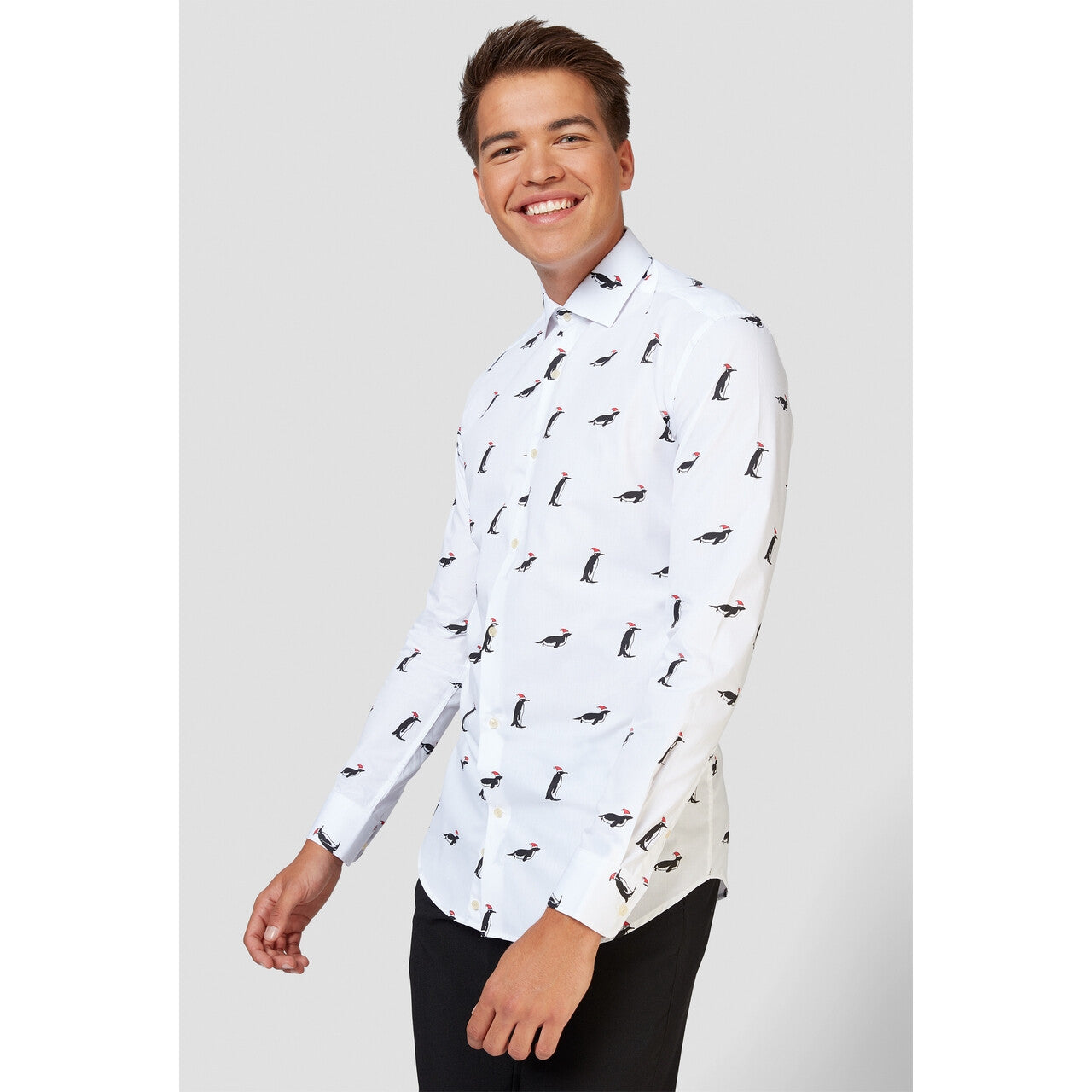 Op deze afbeelding zie je een Kostuums, van het merk Opposuits. Witte Happy Feet Christmas Penguins Blouse Man
