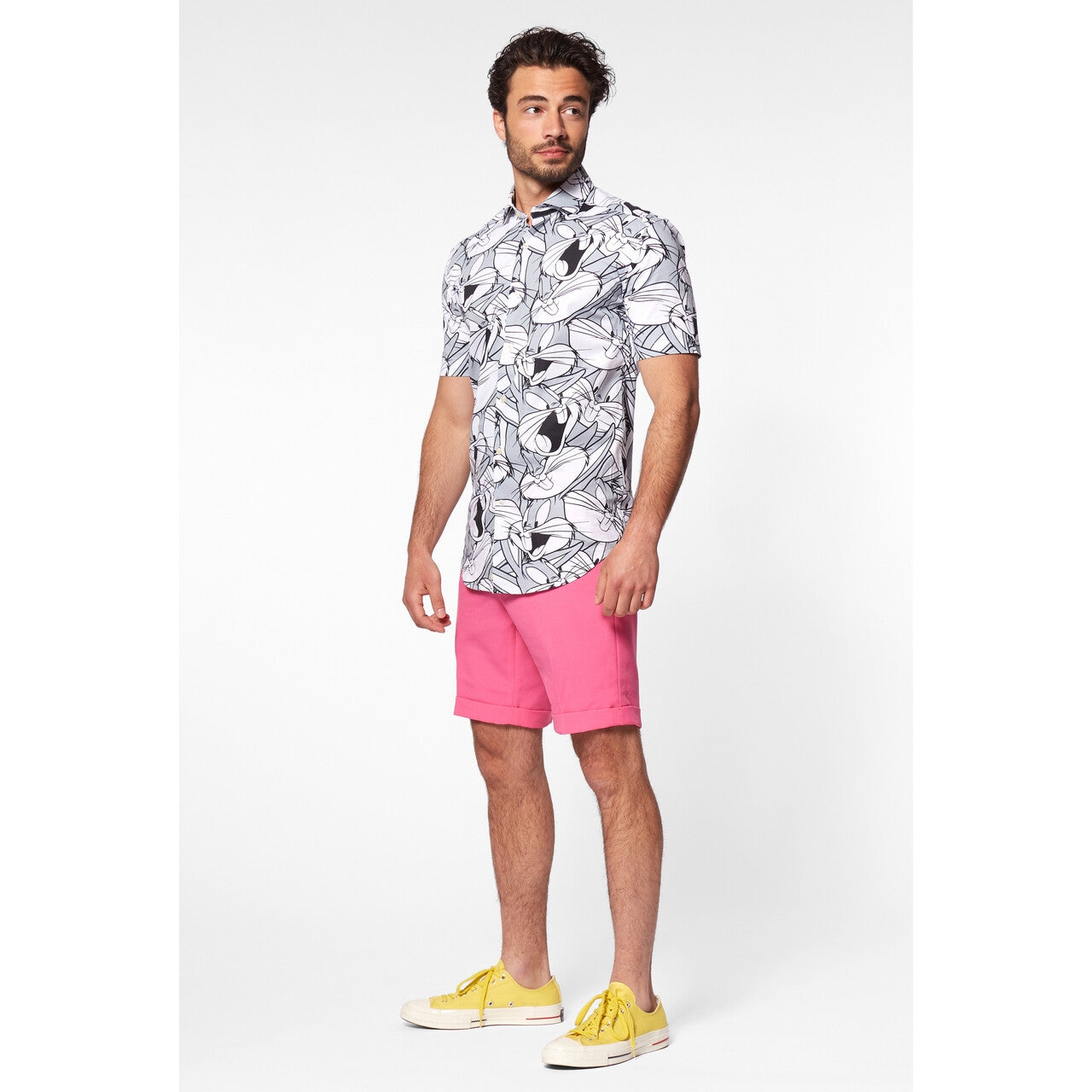 Op deze afbeelding zie je een Kostuums, van het merk Opposuits. Whats Up Doc Bugs Bunny™ Blouse Zwart Wit Man