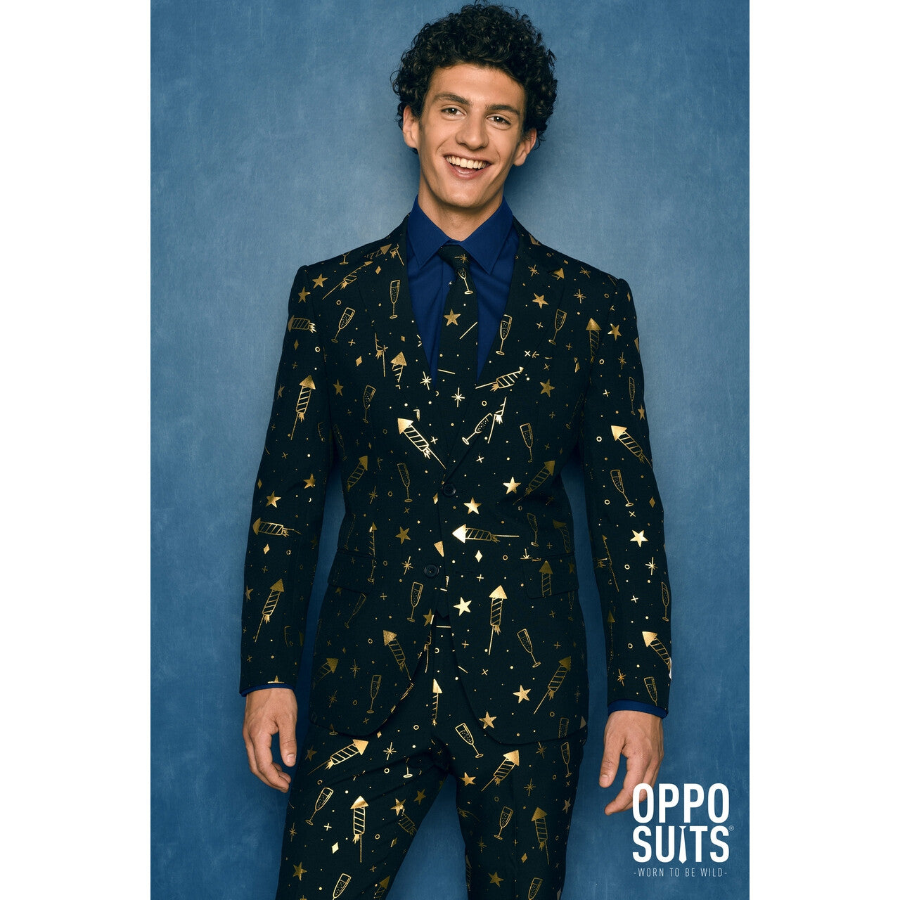 Op deze afbeelding zie je een Kostuums, van het merk Opposuits. Zwart Fancy Fireworks Oud En Nieuw Vuurwerk Kostuum Man