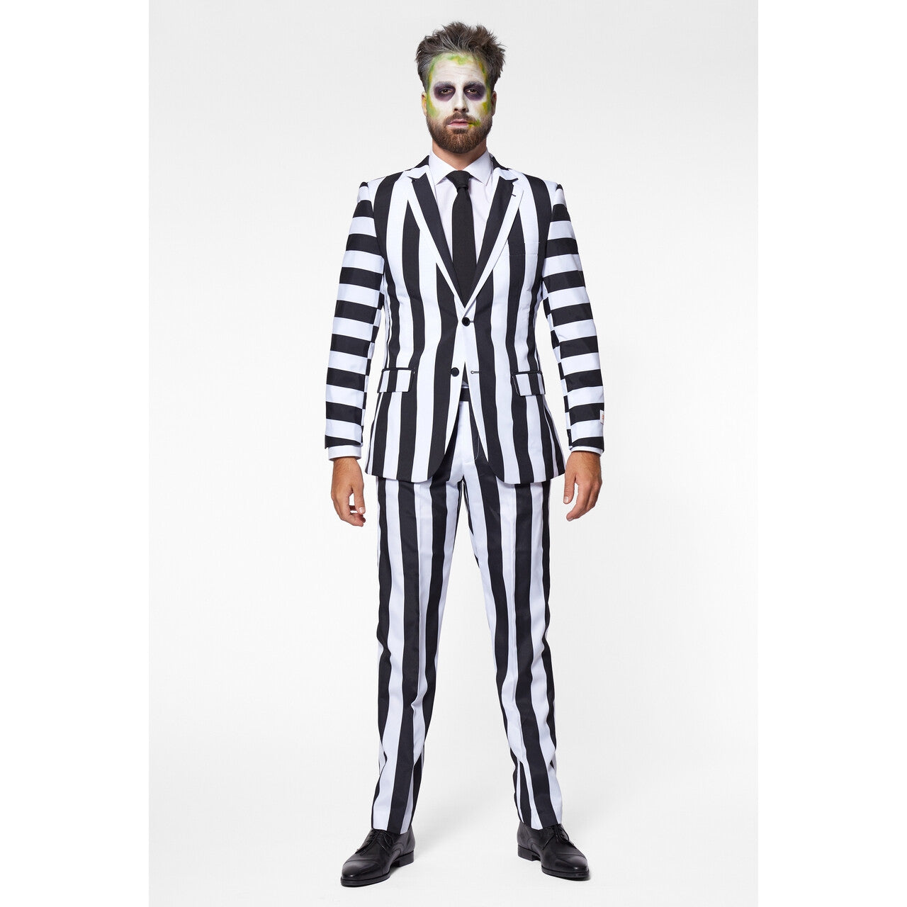 Op deze afbeelding zie je een Kostuums, van het merk Opposuits. Zwart Wit Gestreepte Beetlejuice Art Opposuit Man Kostuum