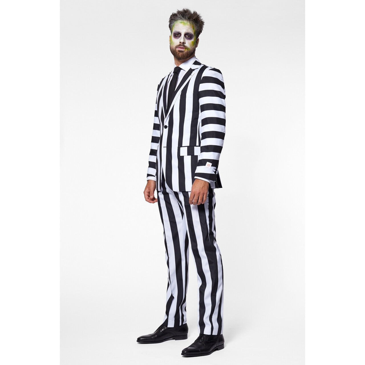 Op deze afbeelding zie je een Kostuums, van het merk Opposuits. Zwart Wit Gestreepte Beetlejuice Art Opposuit Man Kostuum