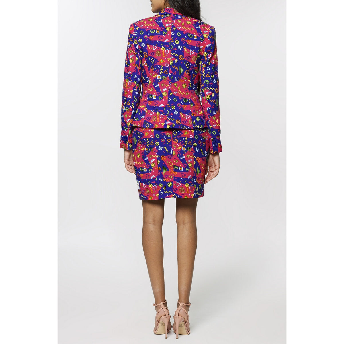 Op deze afbeelding zie je een Kostuums, van het merk Opposuits. The Fresh Princess Vrouw Kostuum