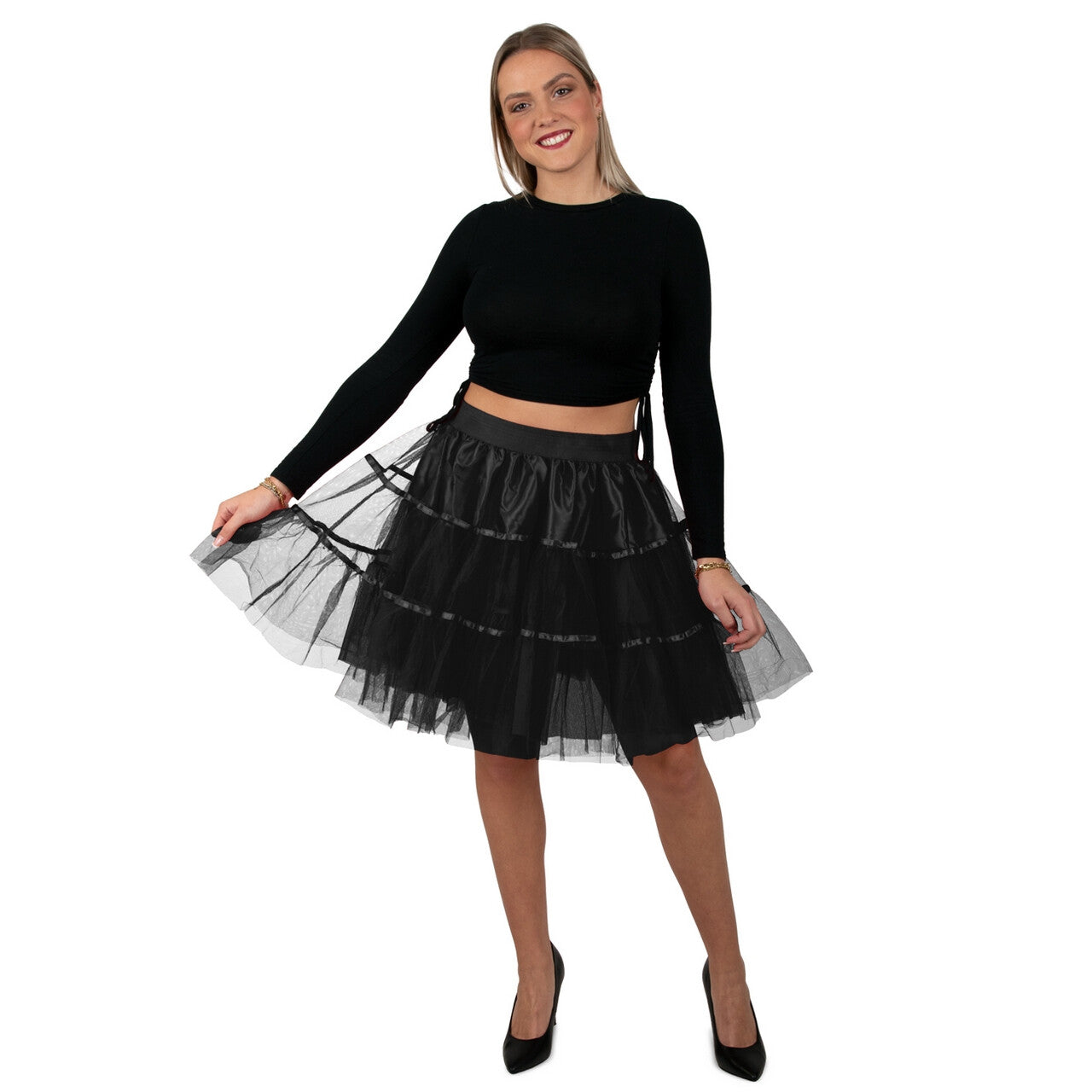 Op deze afbeelding zie je een Kostuums, van het merk PartyXplosion. Petticoat Chique Zwart 45 Centimeter Vrouw