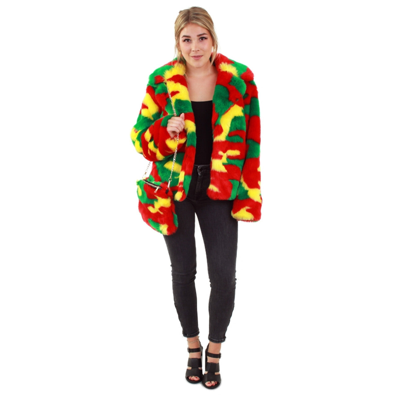 Op deze afbeelding zie je een Kostuums, van het merk PartyXplosion. Camouflage Bontjas Reggae Limburg Vrouw