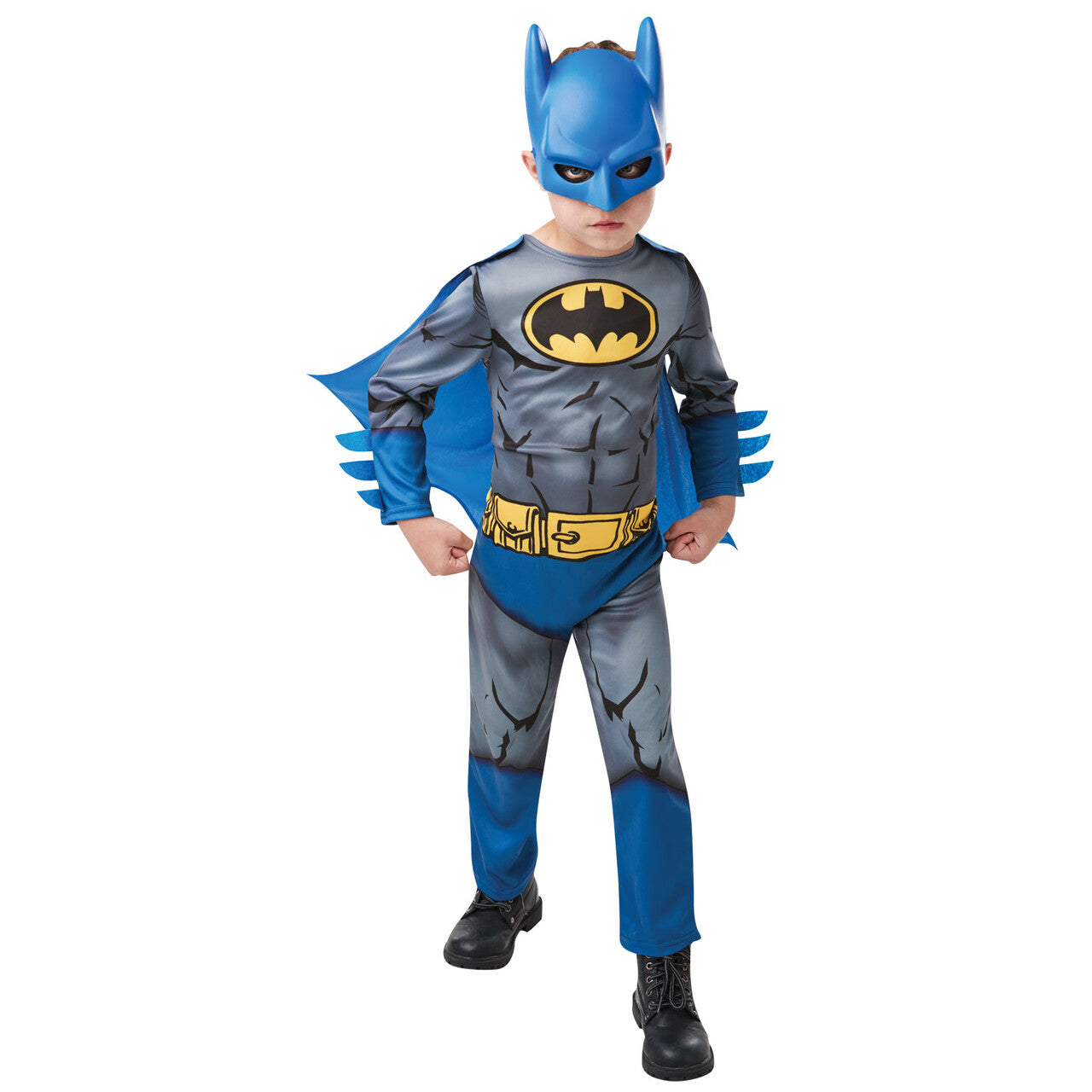 Op deze afbeelding zie je een Kostuums, van het merk Rubies. Core Batman Kostuum Jongen