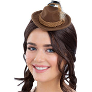 Op deze afbeelding zie je een Accessoires, van het merk Smiffy's. Mini Hoed Tirza Oktoberfest Bruin