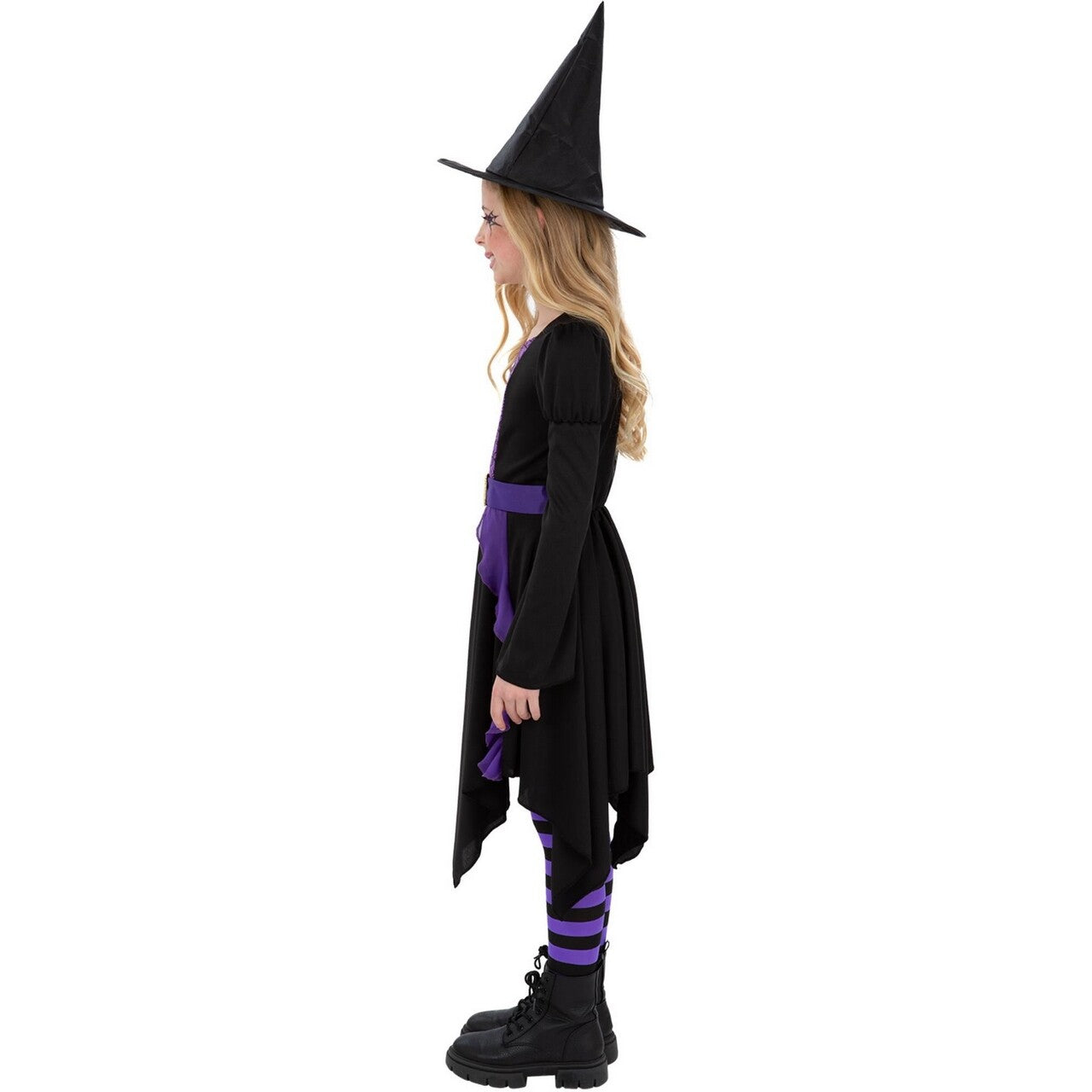 Op deze afbeelding zie je een Kostuums, van het merk Smiffy's. Heksje Frieda Fashionista Meisje Kostuum