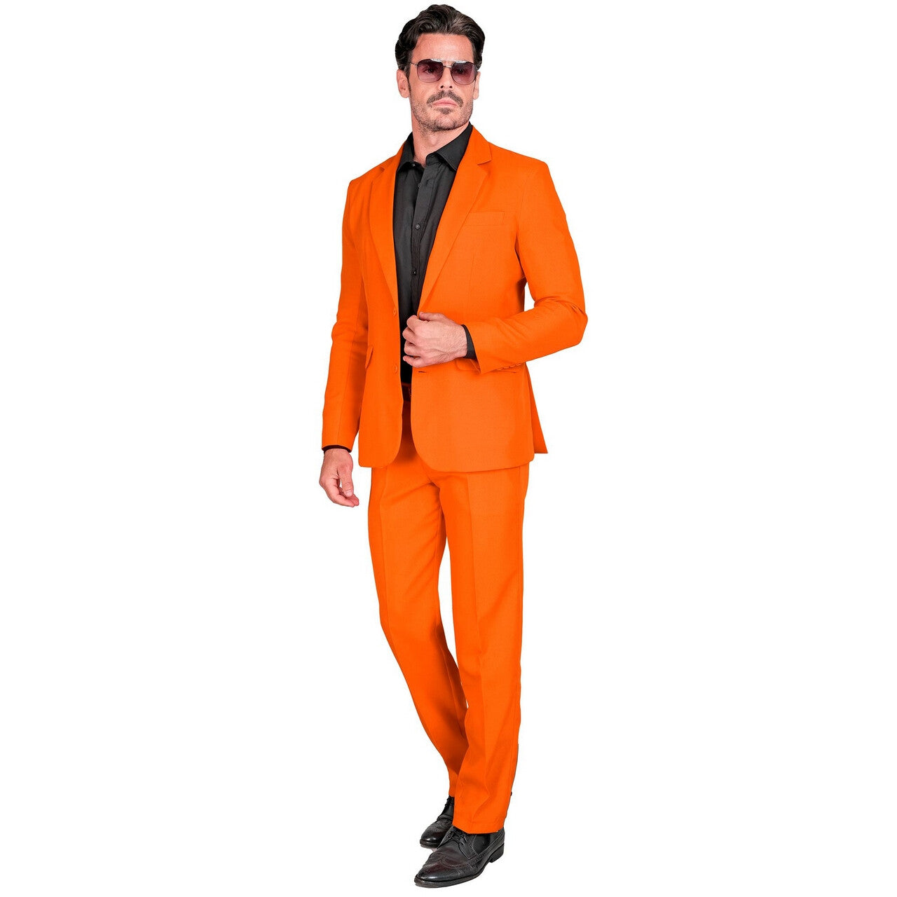Op deze afbeelding zie je een Kostuums, van het merk Widmann. Mr Team Oranje Man Kostuum