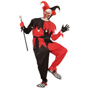 Op deze afbeelding zie je een Kostuums, van het merk Widmann. Jolige Evil Jester Zwart / Rood Man Kostuum