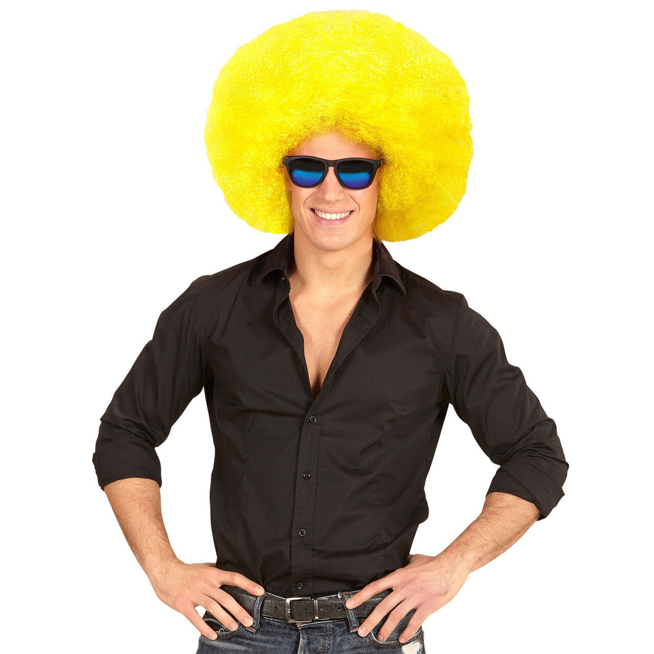 Op deze afbeelding zie je een Accessoires, van het merk Widmann. Soul Diva Pruik, Afro Extra Groot Geel