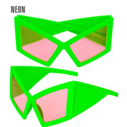 Op deze afbeelding zie je een Accessoires, van het merk Widmann. Cat Eye Bril Neon Groen