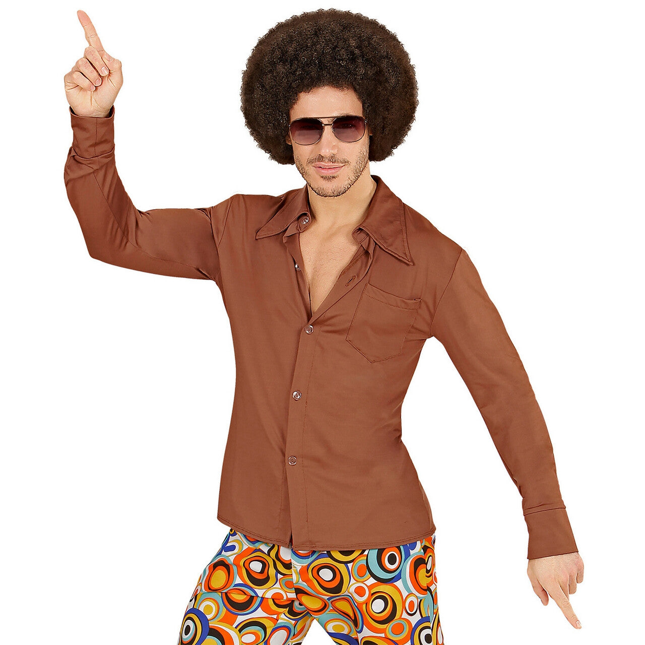 Op deze afbeelding zie je een Kostuums, van het merk Widmann. Groovy Garry 70s Heren Shirt, Bruin Man