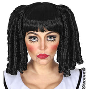 Op deze afbeelding zie je een Accessoires, van het merk Widmann. Pruik Living Dead Killer Doll
