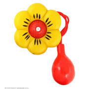 Op deze afbeelding zie je een Accessoires, van het merk Widmann. Geinige Spuitende Bloem Geel