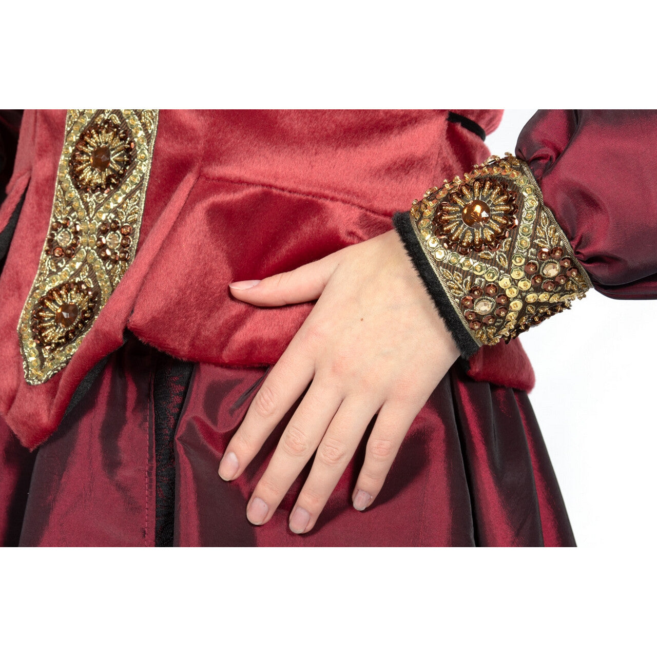 Op deze afbeelding zie je een Kostuums, van het merk Wilbers. Deftige Jonkvrouw Van Castlewijn Kostuum
